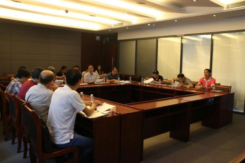 禁漫
召开校友会会长会议